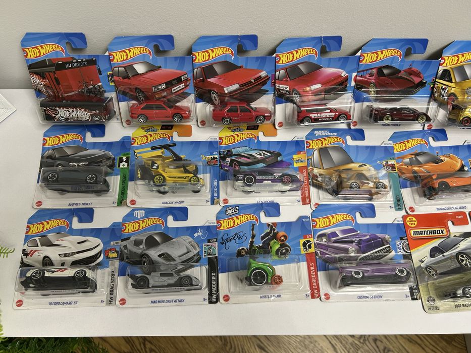 продаю Hotwheels пишите в лс