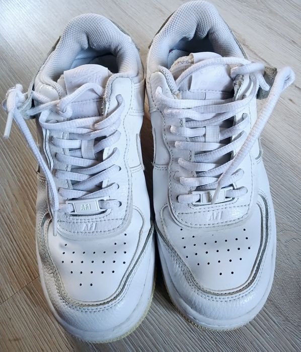 Білі шкіряні жіночі кросівки Nike,оригінал,жіночі кросівки 37-38р