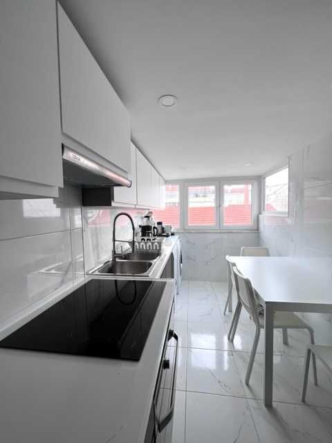 Quarto Novo Suite Almada