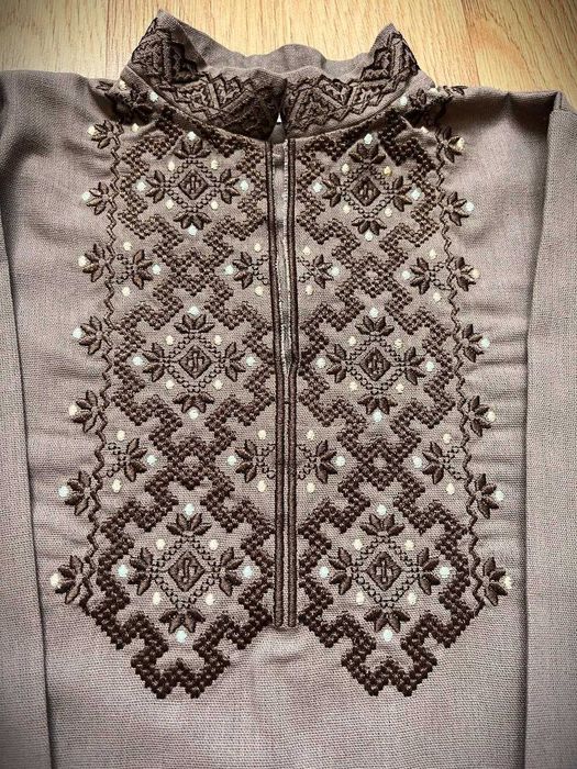 Дитяча вишиванка на хлопчика з довгим рукавом святкова для школи