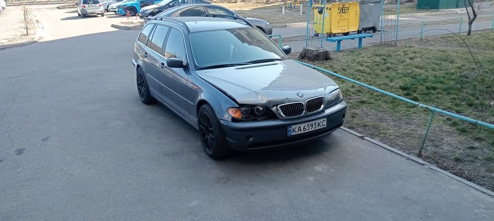 Продам БМВ Е46  2001г