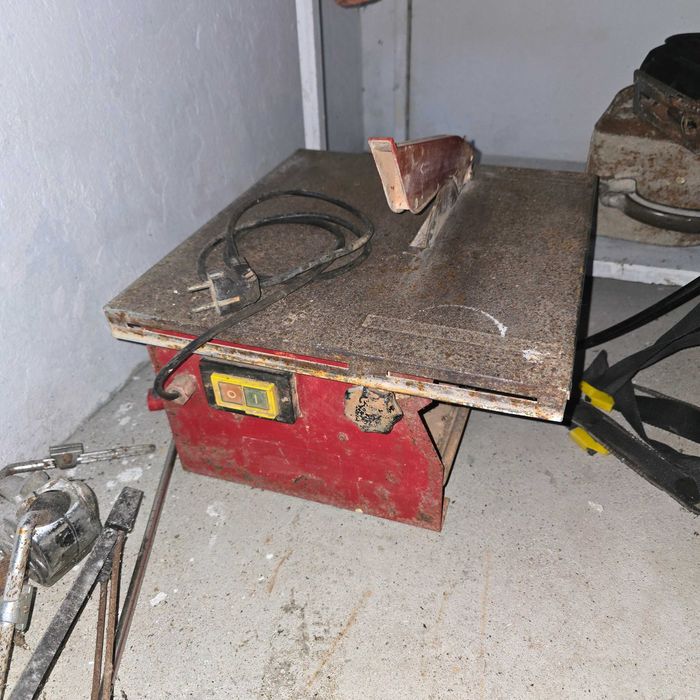 Máquina de cortar tijoleira a água