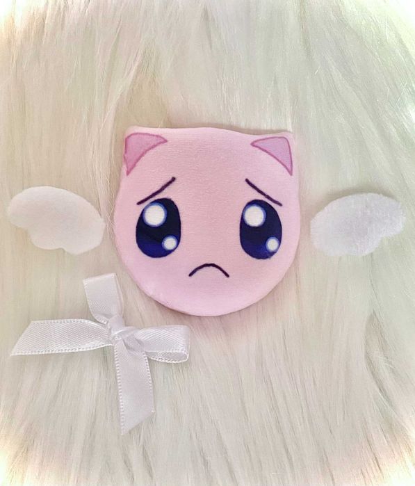 P-chan Pien pluszowa przypinka Needy Streamer Overload