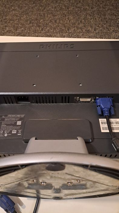 Монітор Philips 19” VGA + DVI | 75 Гц | Гарний стан.