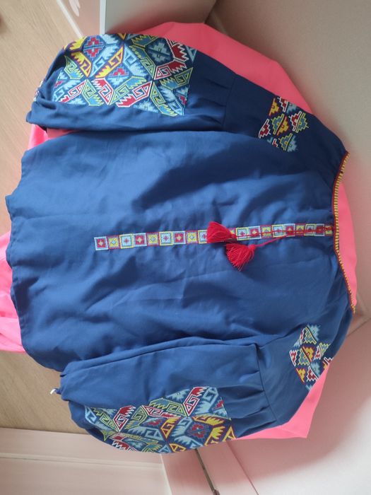 Вишиванка жіноча нова