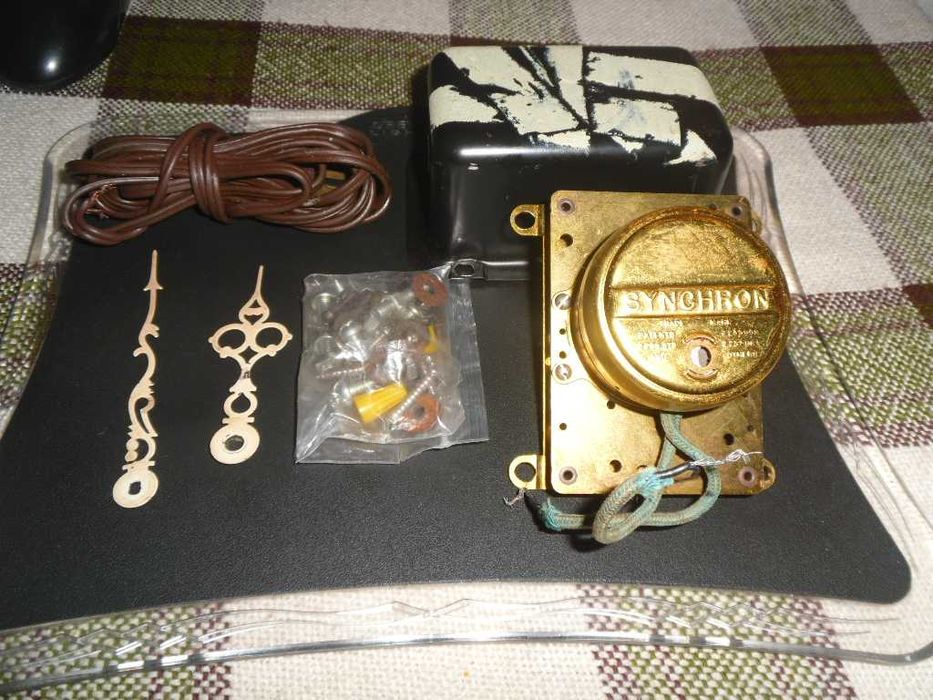 Часы Synhcron производства США 1955