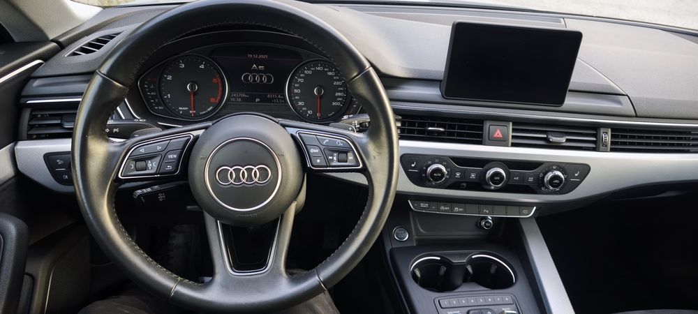 Audi A5 Coupe 2.0 TDI 190 CV DSG Ano 2020 ( Ultra SLine )