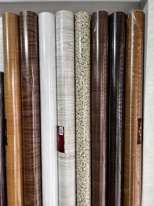 самоклейка , шпалери не дорогі ,багети …Ирпенский рынок.НЕ ВЫСЫЛАЮ