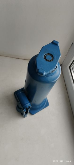 Домкрат Мерседес 12 тонн
