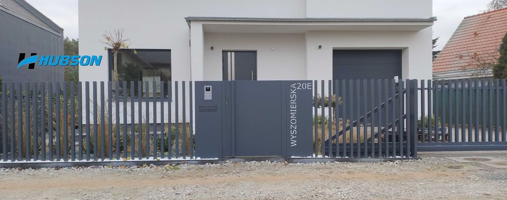 Ogrodzenie Grzebieniowe Pionowe Pełne Nowoczesne Hubson Brama Płot