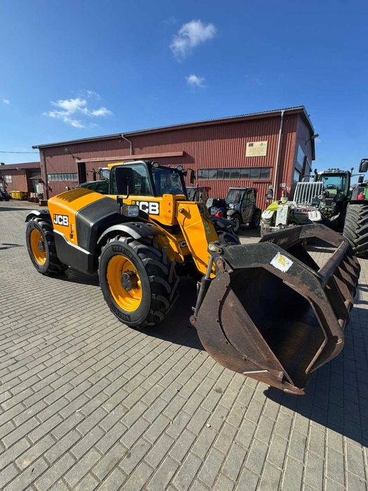 Import jcb 527.58,526.56 brutto kredyt.transport