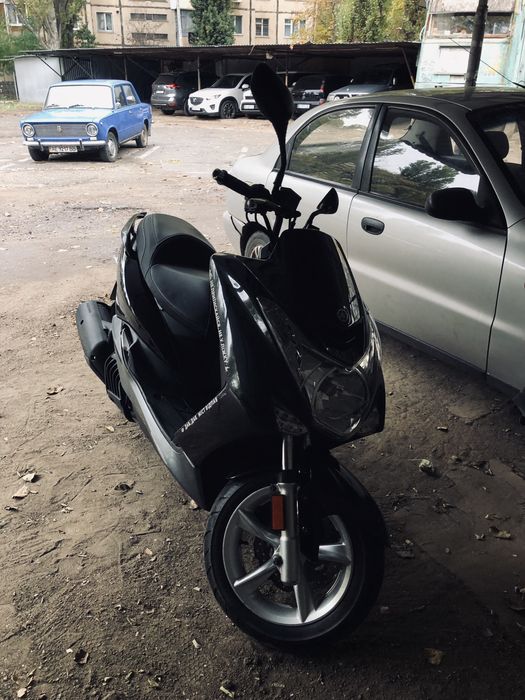 Yamaha majesty xs max