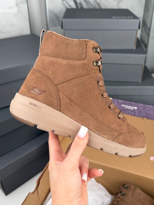 Теплые качественные ботинки Skechers Serene Dream 36р