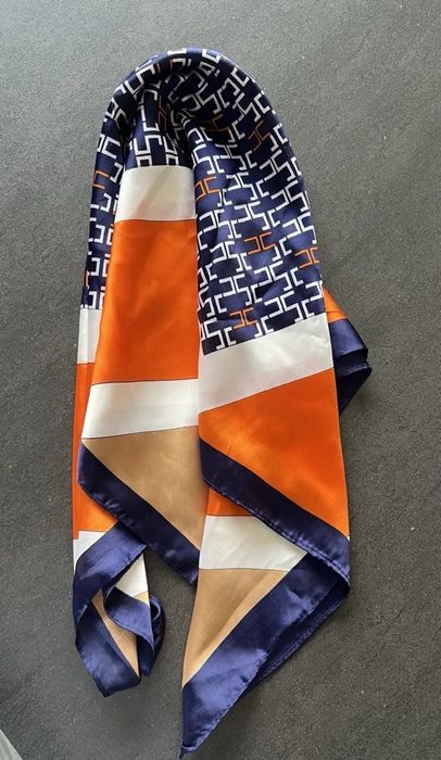 Nowa Ala jedwabna apaszka chusta 70 x 70