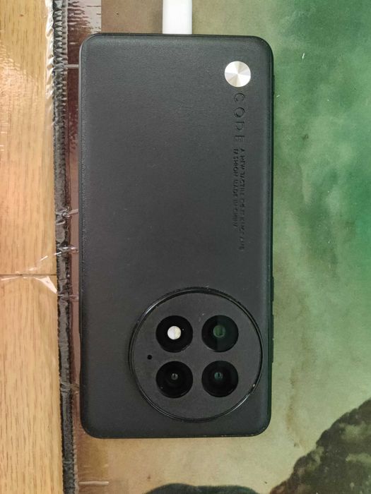 OnePlus 13  12\256  полный комплект в идеале +бонус.
