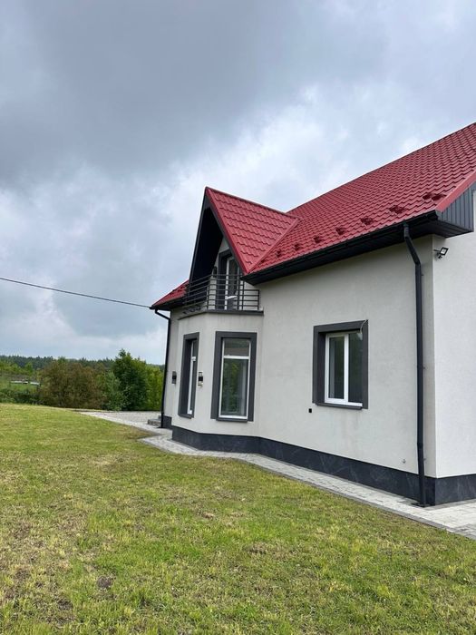 Продаж 2-поверхового будинку