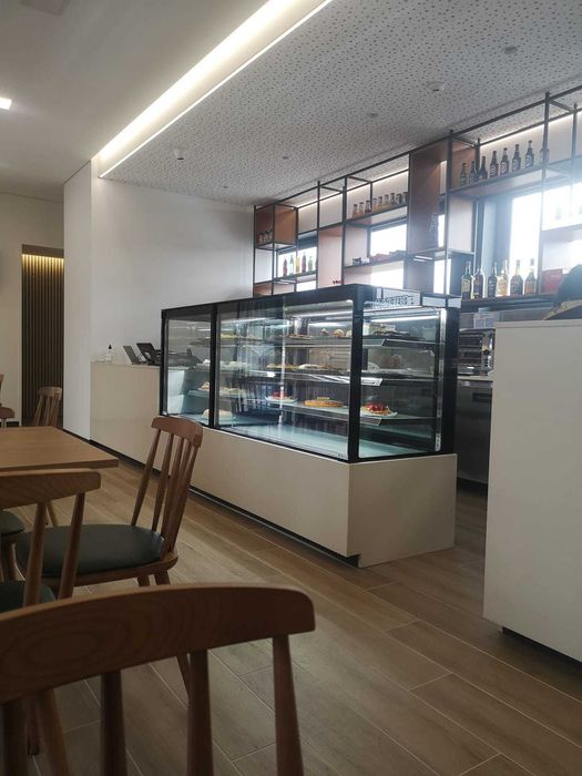 Vitrine refrigerada pastelaria, padaria, cafe