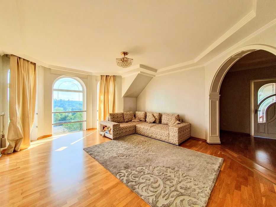 Здається 5-ти кімнатний БУДИНОК з ремонтом, котел на дровах/генератор.