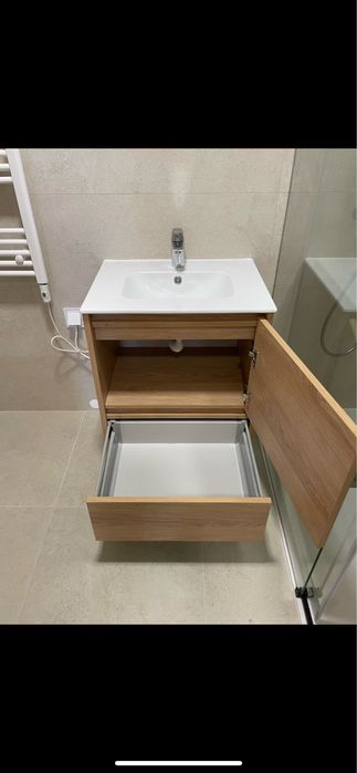 Armário WC pia Sanindusa & torneira Grohe