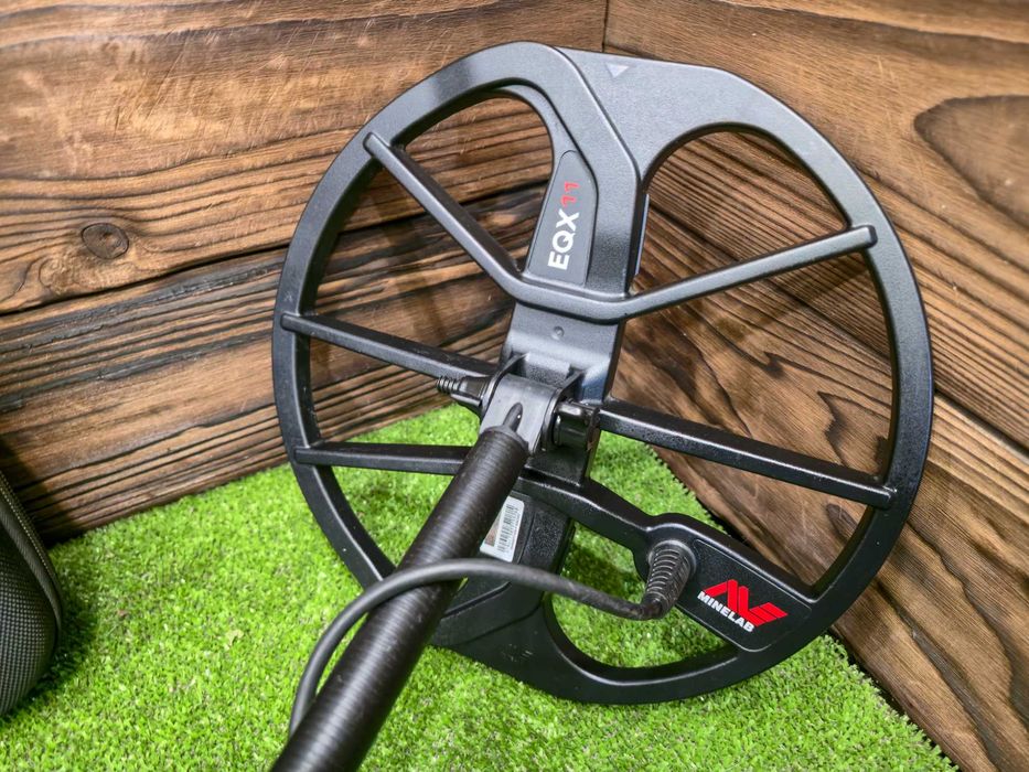 Металошукач Minelab Equinox 800
