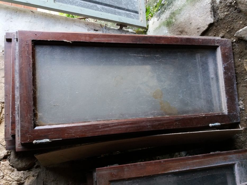 janelas madeira                     .