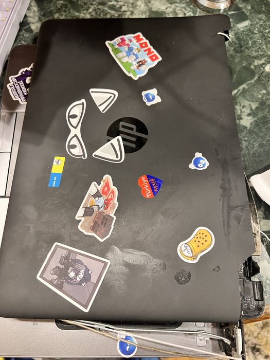 Ноутбук HP на запчастини