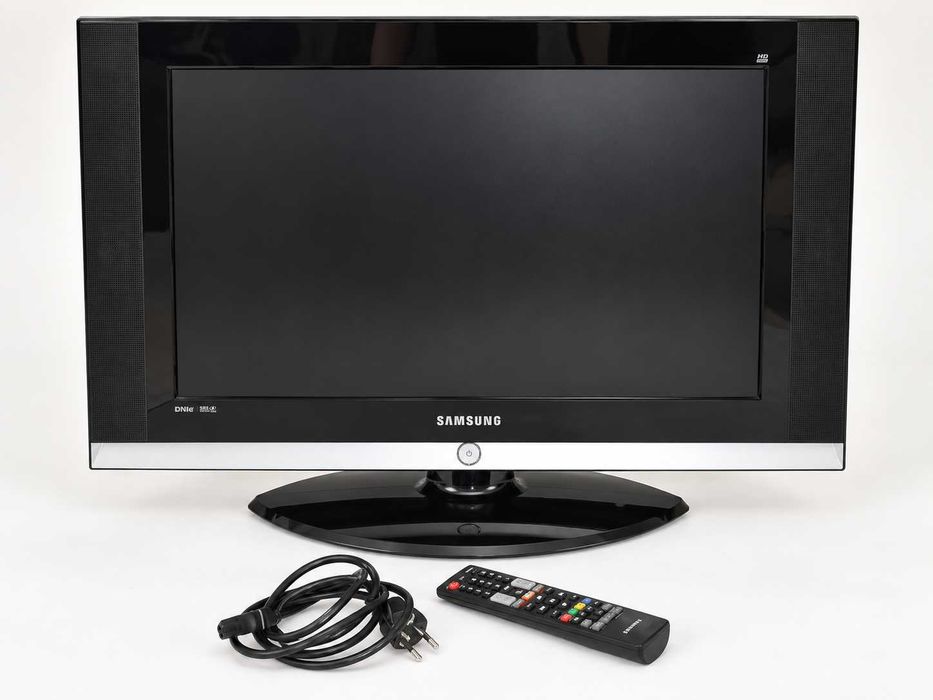 TV Samsung LCD 27"