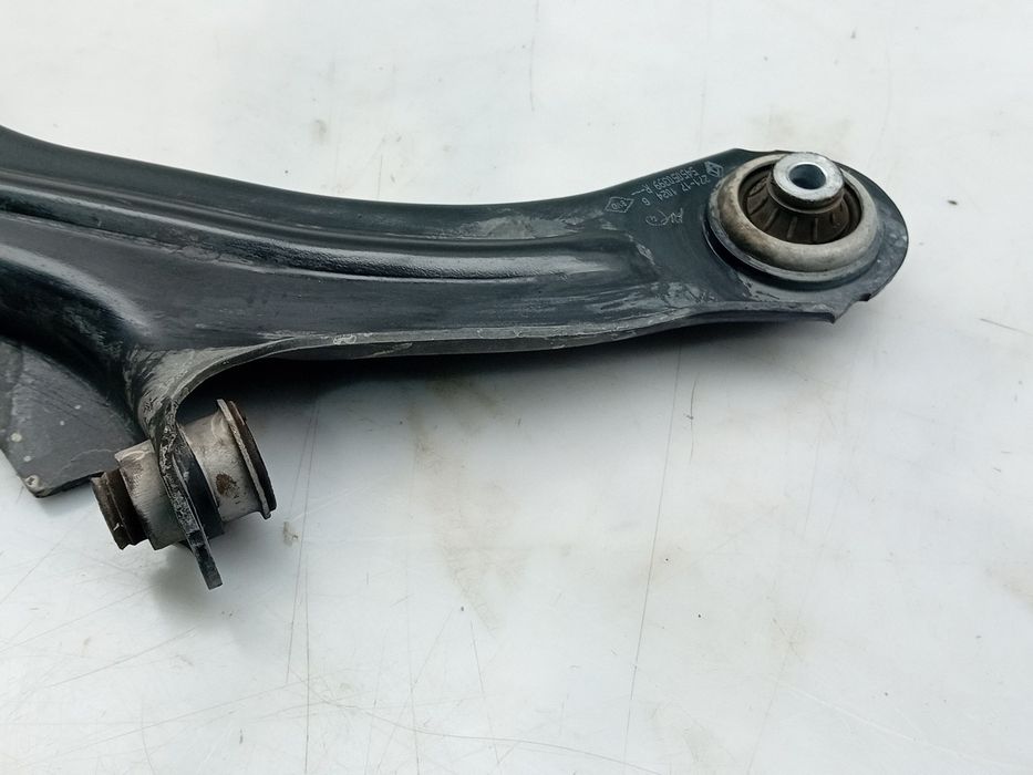Braço de suspensão frente esquerdo RENAULT Zoe (BFM_)