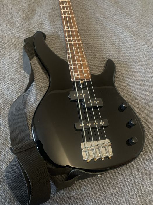 Бас-гітара YAMAHA TRBX174 BL