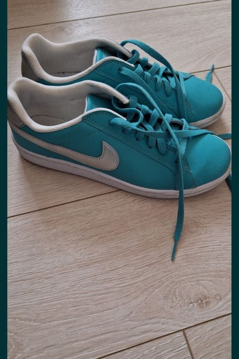 Buty Nike turkus 38,5 (24,5)
