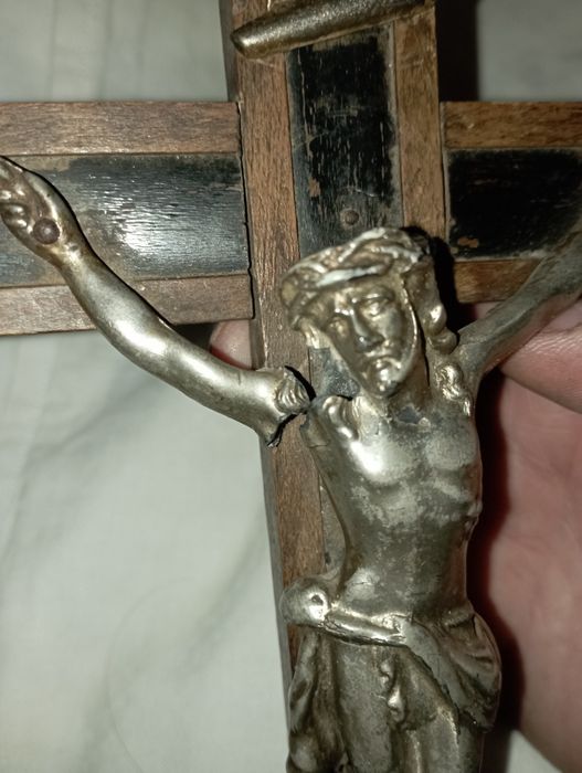 Drewniany stary krzyż