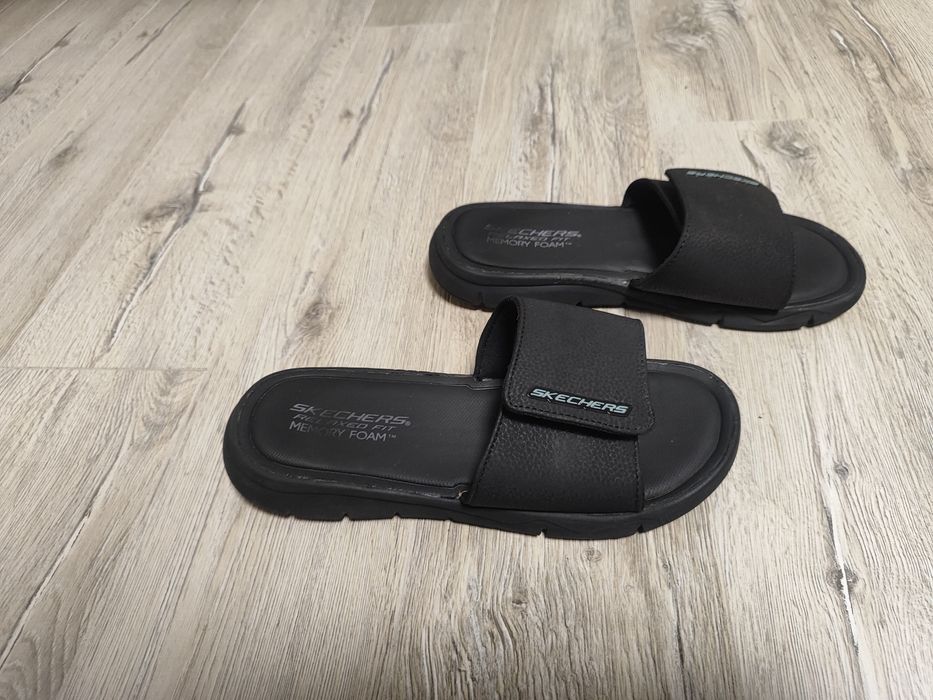Шльопанці Skechers relaxed fit р-42
