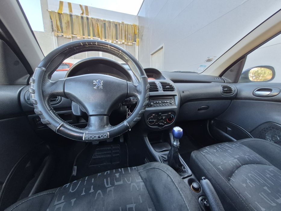 Peugeot 206 sw ano 2003