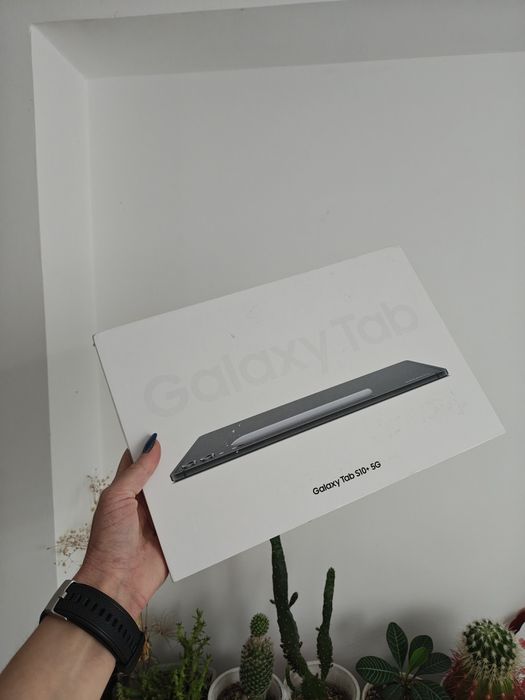 samsung galaxy tab s10+ 5G     12 /256