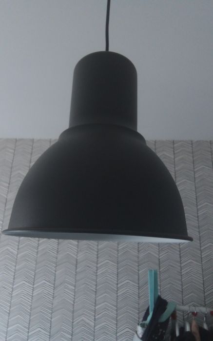 Candeeiro preto estilo industrial