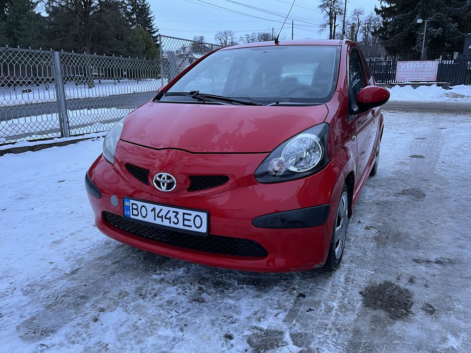 Toyota aygo 1.0 бензин