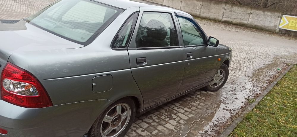 ВАЗ 2170, 2011 года выпуска.Приора