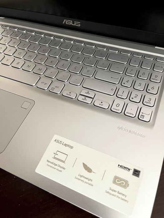 Portátil ASUS - AMD Ryzen 7 5700U - 16GB RAM - 512GB SSD