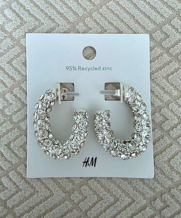 Brincos com brilhantes H&M - novos na embalagem