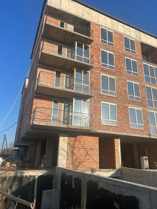 Продаж 2 кім. квартири пл. 72 м2 пов 2/5 Сокільники вул. Д.Галицького