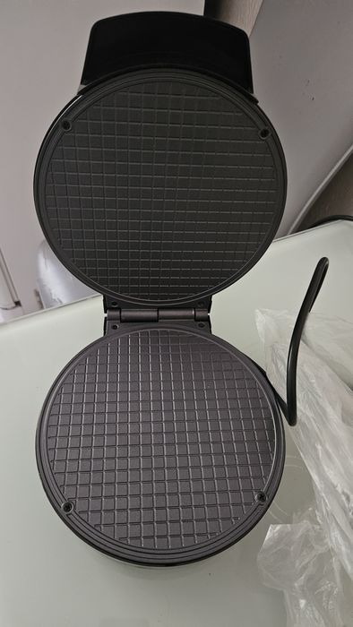 Вафельниця  Domotec ms7710