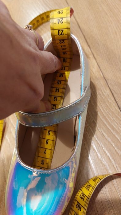 Buty na obcasie, lakierki dla dziewczynki r. 29