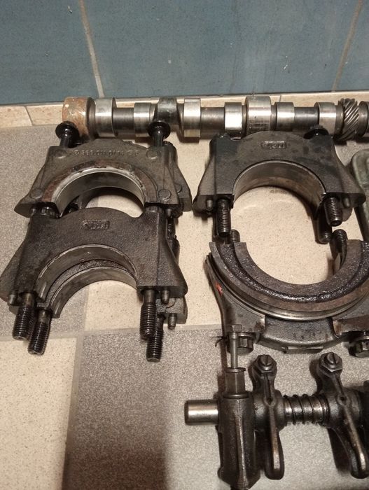 Wał korbowy silnika do kombajnu Claas