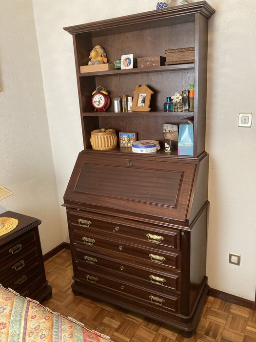 Mobilia de quarto completa com cama individual