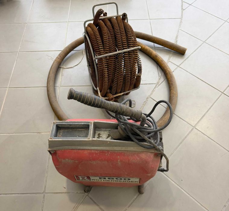 Maquina de Desentupir Tubos Rothenberger R600 com Molas e Tubo Guia