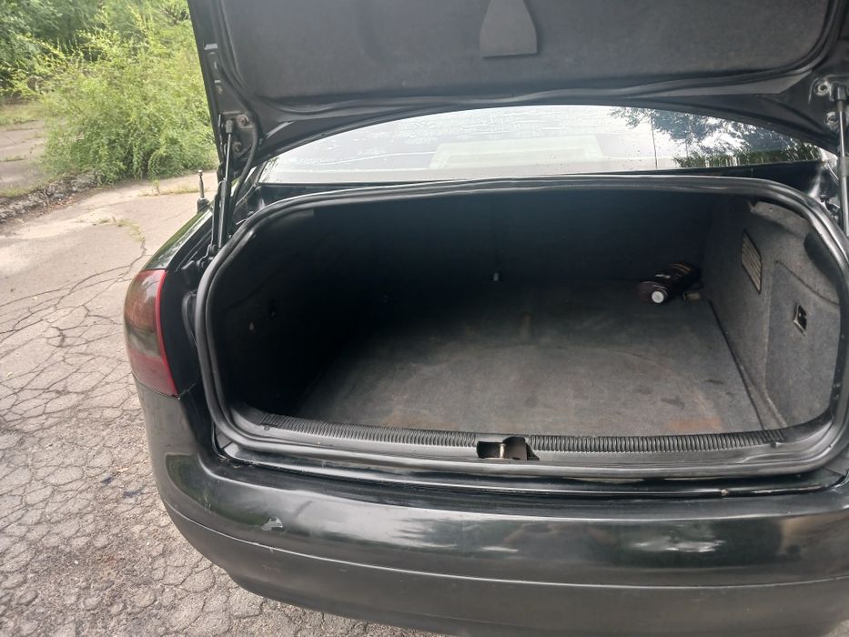 Продам машину АUDI A6 C5