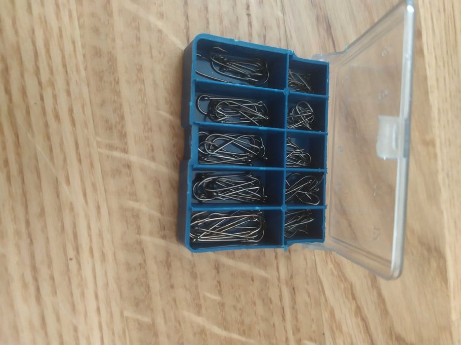 Рибальські крючки гачки