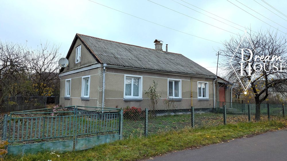 Продам половину будинку, по вул.Івана Багряного