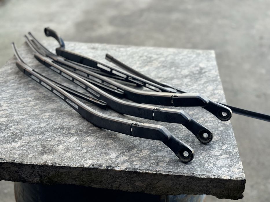 Дворники а4 б7 щотки а4 б6 audi a4 лівий правий дворник двірники