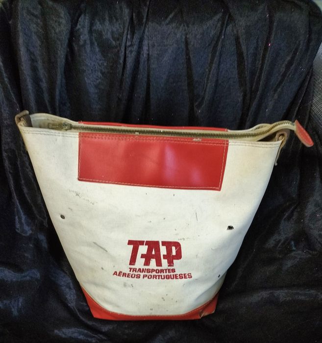 Mala de Hospedeira da TAP